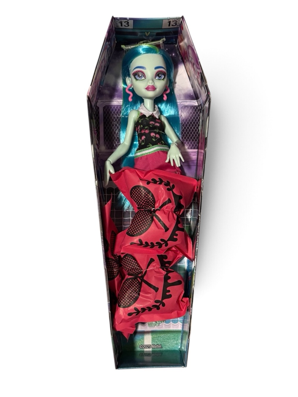 Monster High G3 Buried Secrets Ghoulia Yelps Doll Courtside Fang-Out Opened